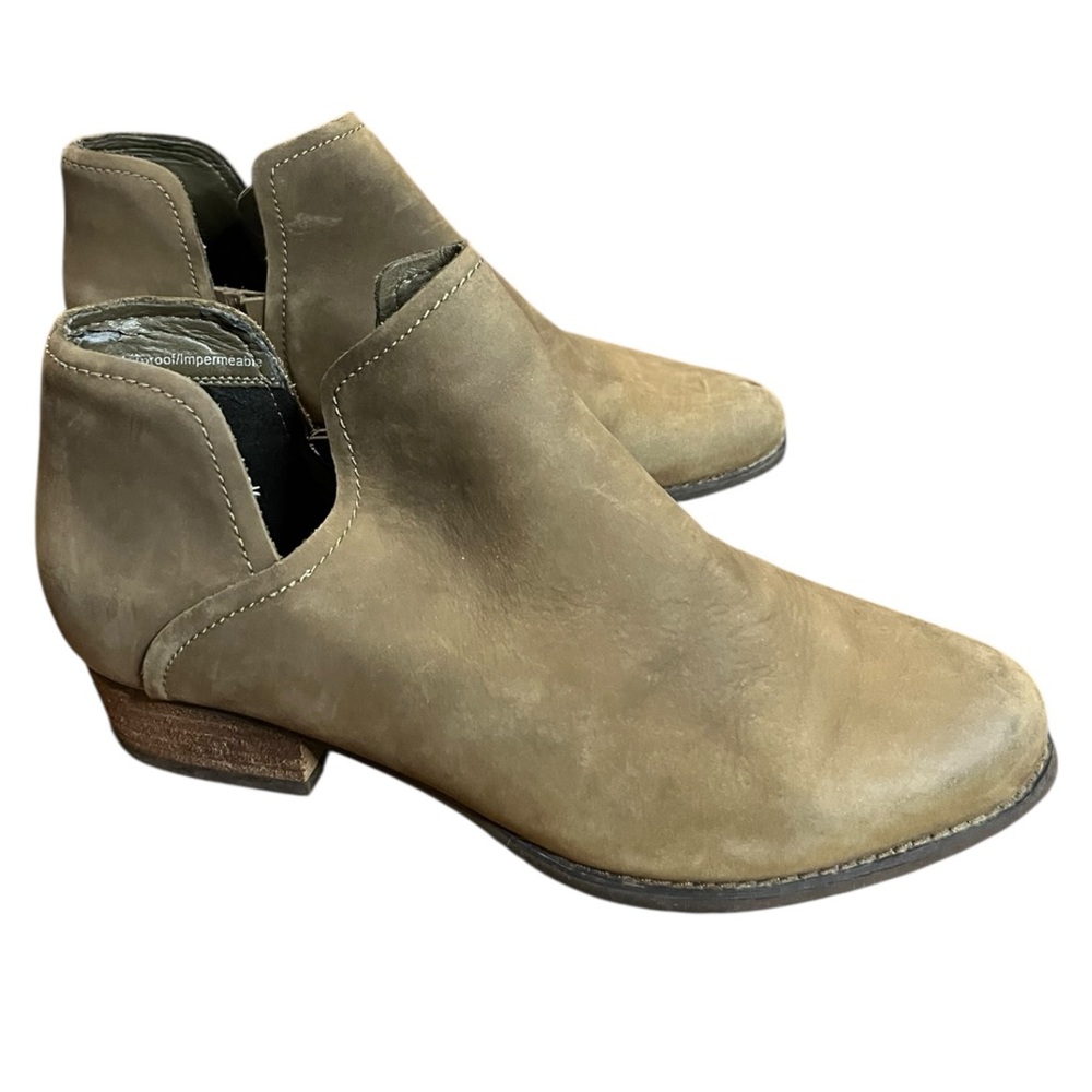 Blondo Waterproof Leather Taupe Ankle Boots